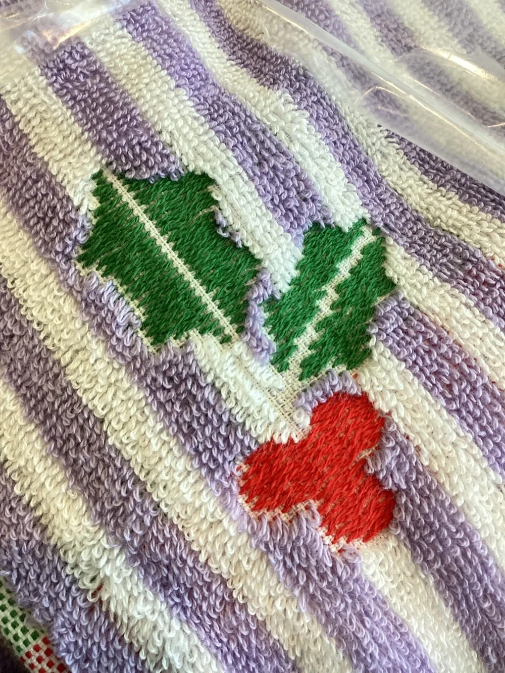 Anthropologie Christmas Bath Towel Icon White Purple Stripe Holly Berry New 54”